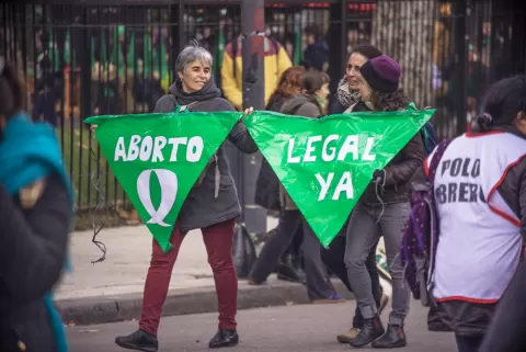 Cinco razones de por qué el aborto debe ser legal y seguro